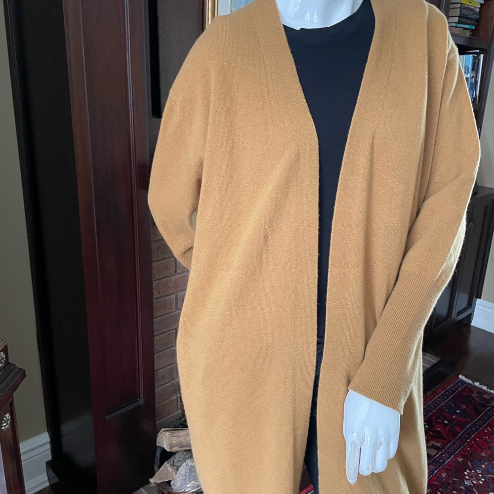 Bellina Women's Cashmere/Wool blend Tan Cardigan Sweater